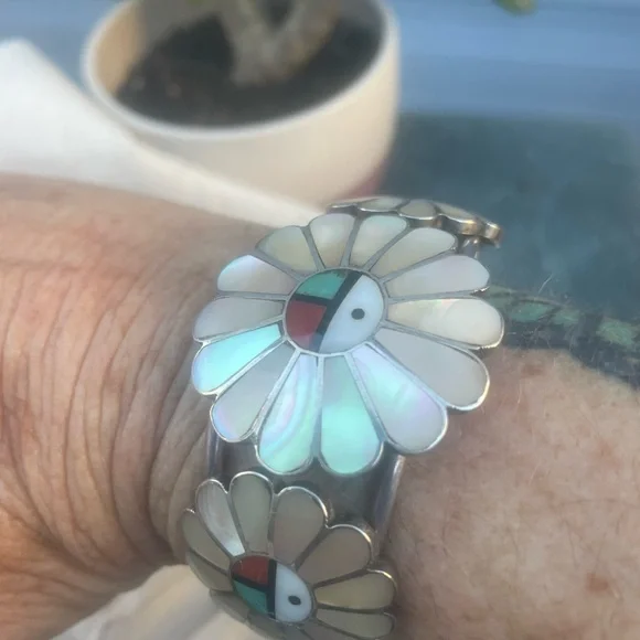 RELISTED! Vintage Native American MOP Cluster Bracelet and Ring Set🦋 - Picture 10 of 11